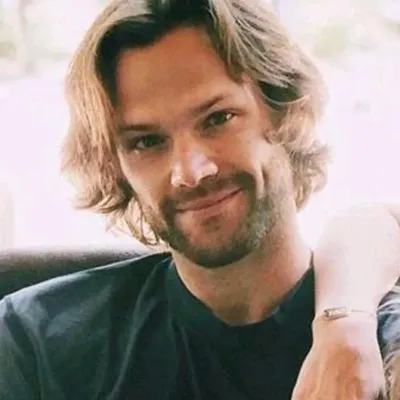 Flipped Chat AI – Chatta con Jared Padalecki