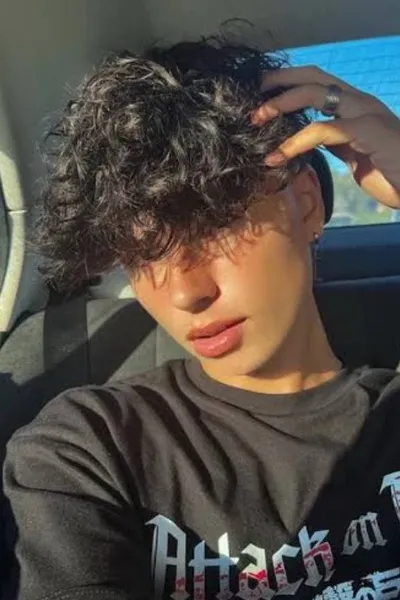 Çevrilmiş Sohbet Yapay Zekası – Krisile sohbet edin