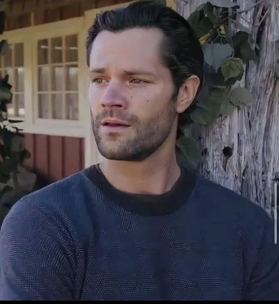 Odwrócony czat AI – rozmawiaj z Jared Padalecki