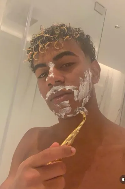 Flipped Chat AI – Чат с Ламин Ямаль