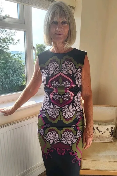 Çevrilmiş Sohbet Yapay Zekası – Ursula ile sohbet edin