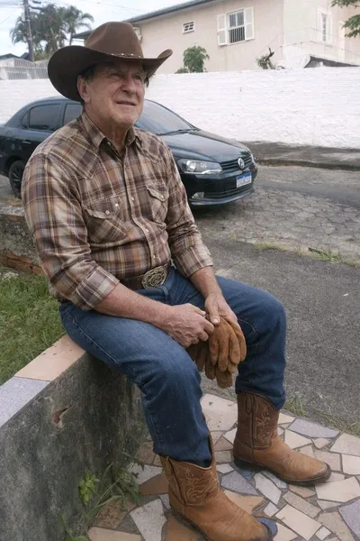 Αναστροφή συνομιλίας AI – Συζήτηση με Θείος Κούκι