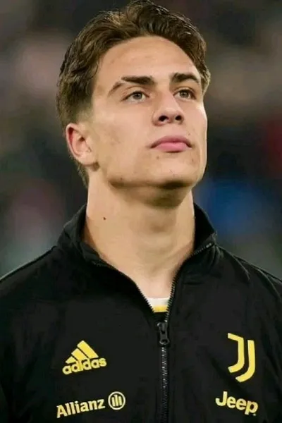 Flipped chat ai - makipag -chat sa Kenan yaldiz