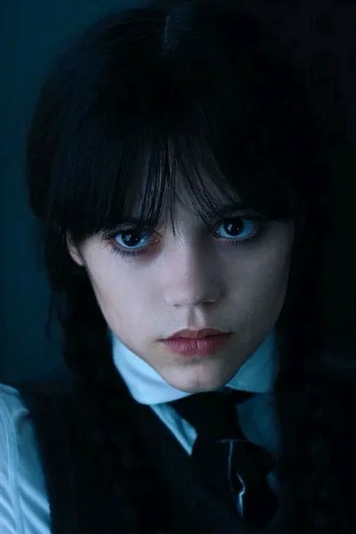 Odwrócony czat AI – rozmawiaj z Wednesday