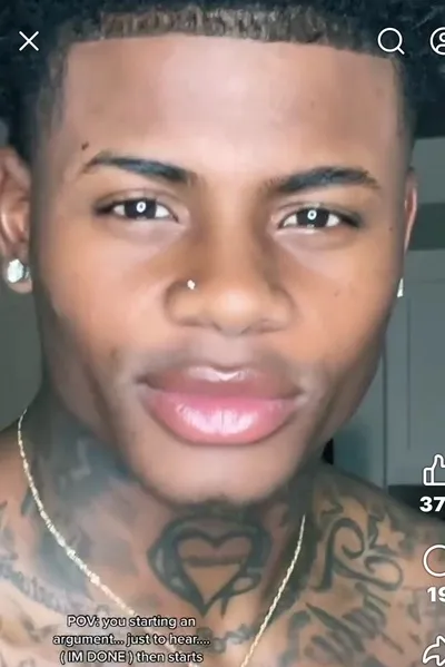 Flipped Chat AI – แชทกับ ซากวอน