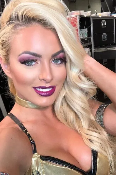 Flipped Chat AI – Chatta med Mandy Rose