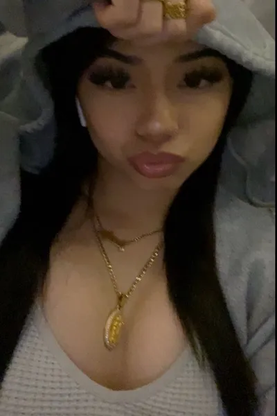 Flipped Chat AI – razgovarajte s Izzy