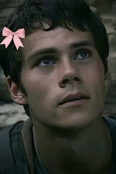 Flipped Chat AI – Csevegés Tomas | Labirintus Futó