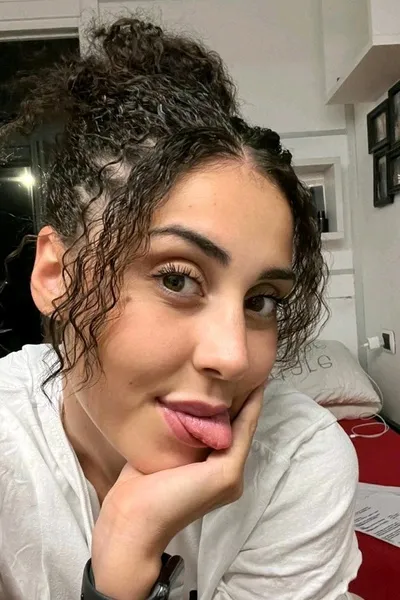 Flipped Chat AI – Chat cu Chuyita