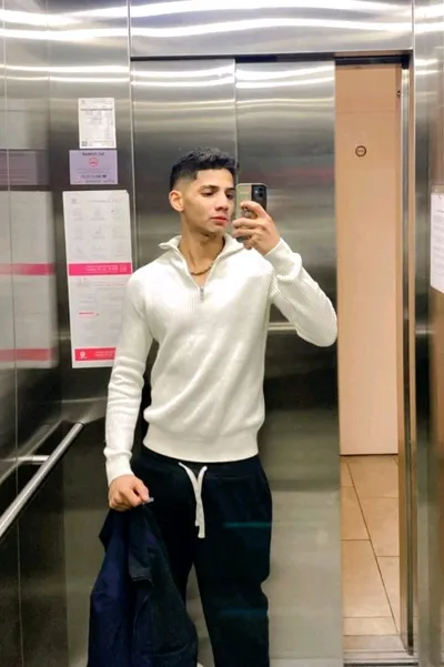 Flipped Chat AI – Bate-papo com Izan Roque