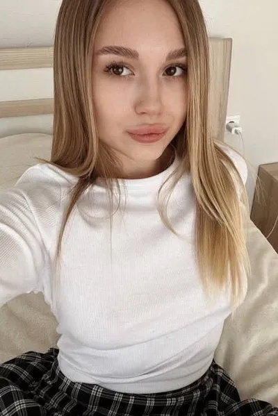 Flipped Chat AI – razgovarajte s Olivia