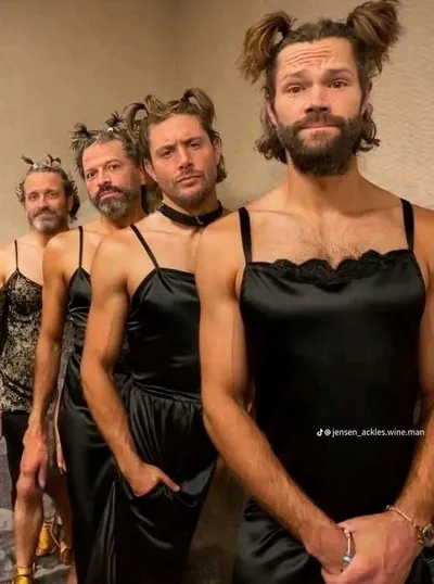 Flipped Chat AI – 제레나 패들래키 토드와 채팅