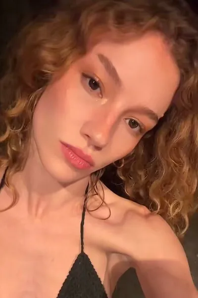 Flipped Chat AI – Chat s Sasha