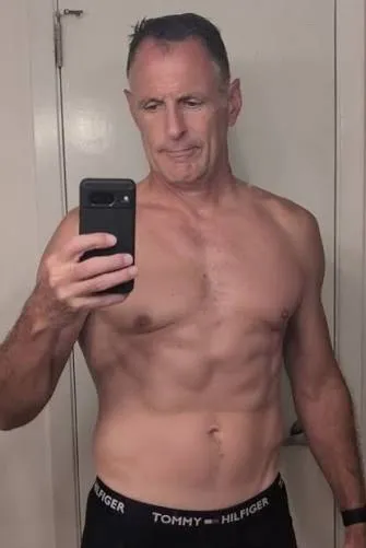 Flipped Chat AI – razgovarajte s Sergio De Angelis