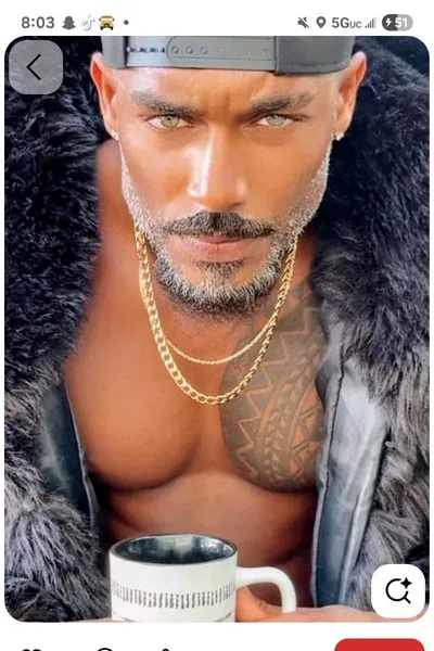 Flipped Chat AI – Chat dengan Xavier Lexington