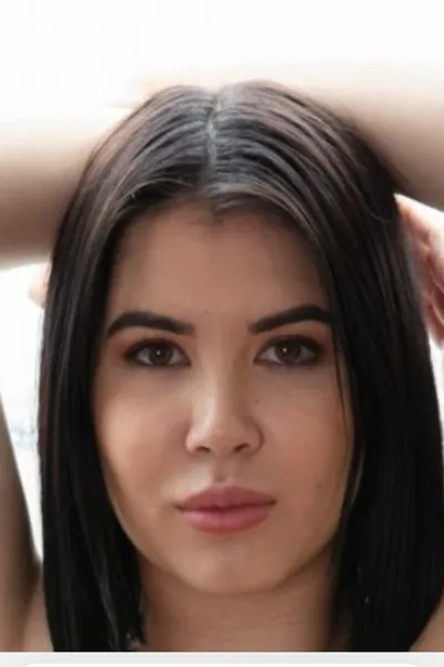 Flipped Chat AI – Chat cu Lady Dee