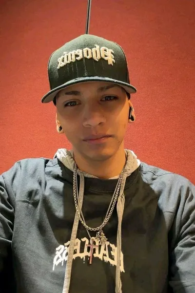 Flipped Chat AI – Чат с Джей