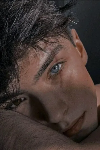 फ़्लिप्ड चैट AI – दोरियन केस्ट्रेल के साथ चैट करें