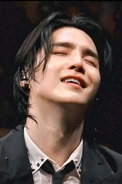 Αναστροφή συνομιλίας AI – Συζήτηση με Μιν Γιούνγκι