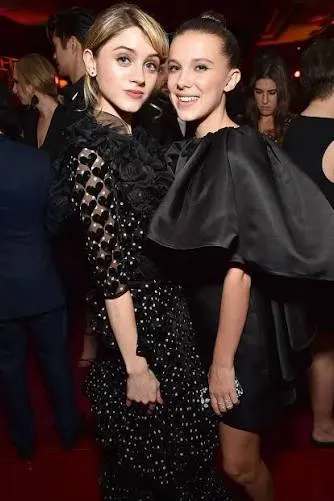 Flipped Chat AI – kalbėkite su Millie ir Natalia