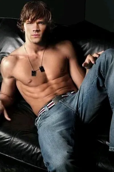 फ़्लिप्ड चैट AI – जैरेड पदालेकी के साथ चैट करें