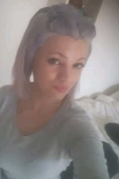 Flipped Chat AI – 아나 작은 창녀와 채팅