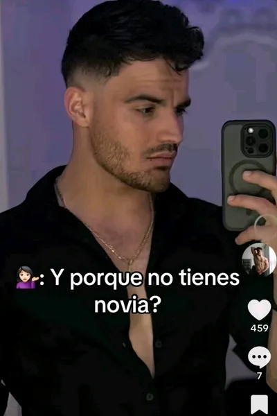 FlippedチャットAI – フェリペとチャット