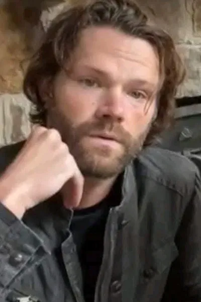 Flipped Chat AI – Bate-papo com Jared Padalecki Todd