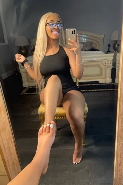 Flipped Chat AI – Sembang dengan Leah