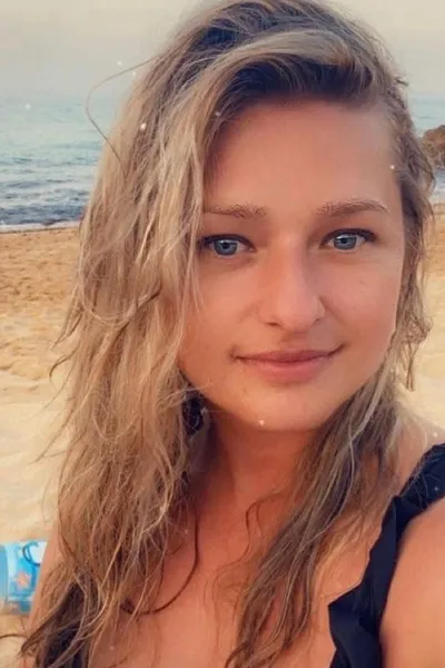 Flipped Chat AI – Chat cu Agnieszka diffey