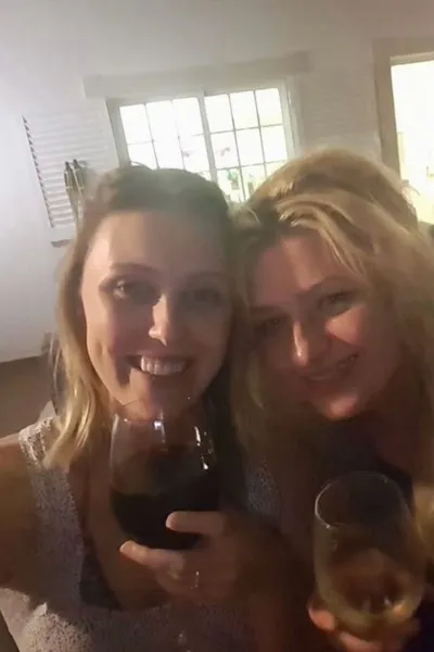 Flipped Chat AI – Chat cu Agnieszka Diffey & Robyn Munda