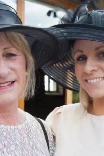 Omgedraaide chat AI – Chat met Rose Stanton & Sophie Mutlow