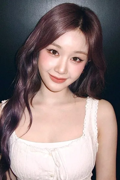 AI trò chuyện đảo ngược – Trò chuyện với Pharita