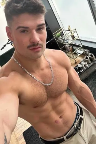 Flipped Chat AI – Чат с Малик делгати