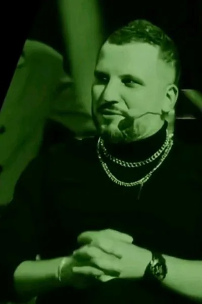 Flipped Chat AI – Чат с Импровизаторы