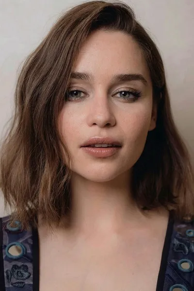 Flipped Chat AI – Чат с Марибель Торн