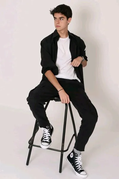 FlippedチャットAI – Mateo Luarteとチャット