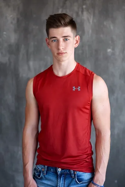 Flipped Chat AI – kalbėkite su Mateo Luarca