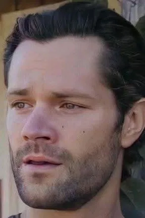 Flipped Chat AI – Чат с Jared Padalecki 