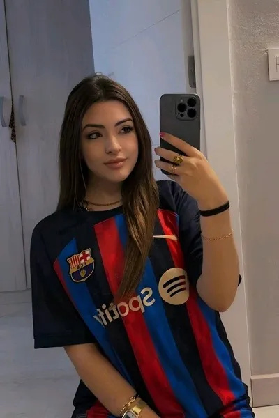 Flipped Chat AI – Chat dengan Ashley