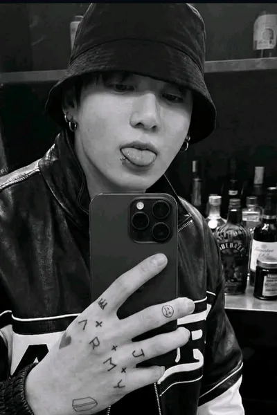 Flipped Chat AI – razgovarajte s Jeon Junkgkook