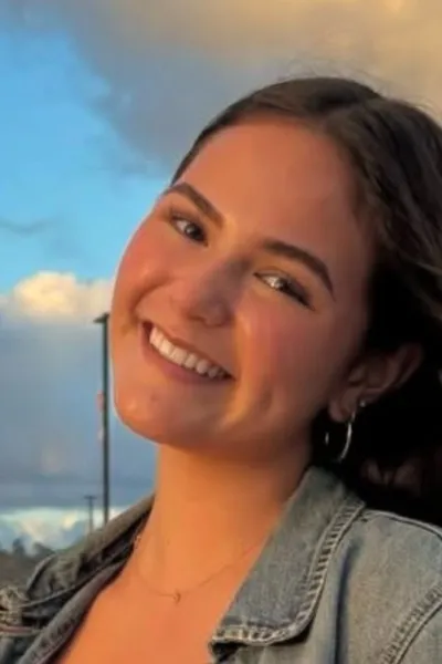 Flipped Chat AI – Chat cu Phoebe