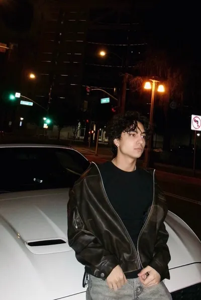 Flipped Chat AI – Chat DAVID LEE