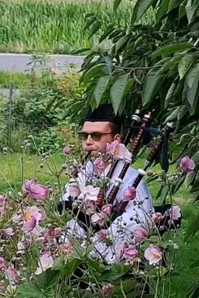 Flipped Chat AI – Чат с Джейсон Либерц