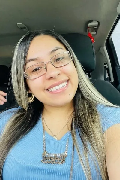 Flipped Chat AI – Csevegés Victoria Salinas