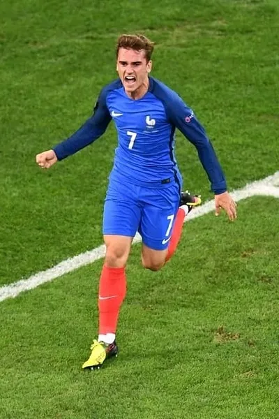 Flipped Chat AI – Sembang dengan Antoine Griezmann