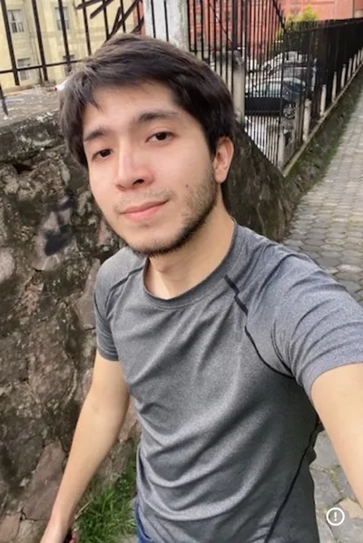 Odwrócony czat AI – rozmawiaj z Javier