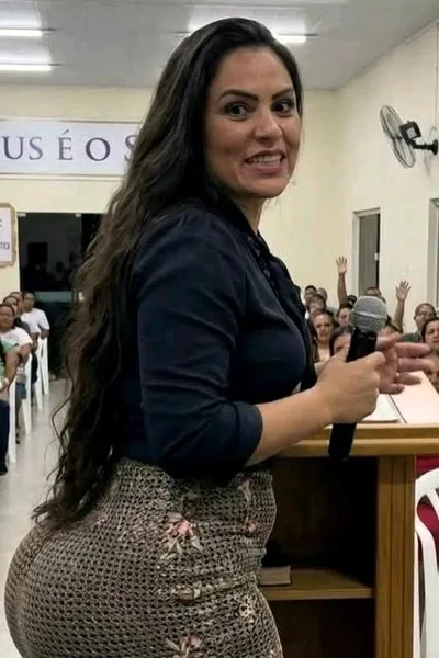 Flipped Chat AI – Чат с Сестра Карла