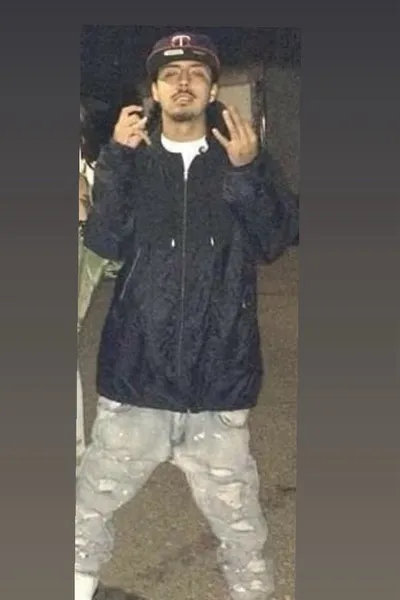 Çevrilmiş Sohbet Yapay Zekası – Daren Hollisile sohbet edin