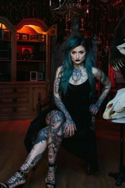 Odwrócony czat AI – rozmawiaj z Matka Yandere sult